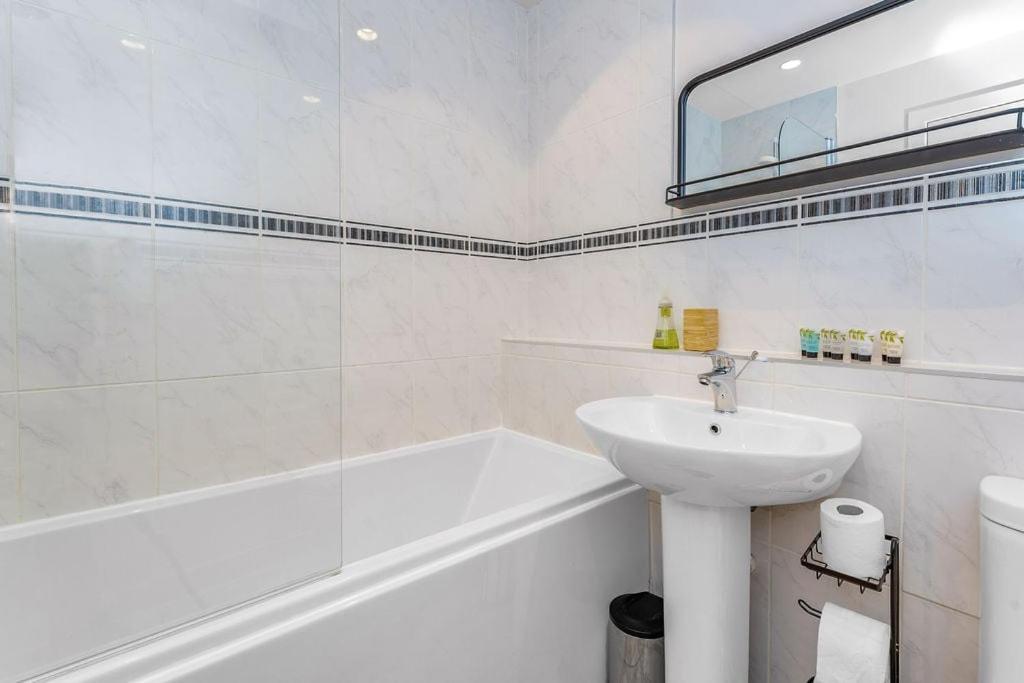 Ferienwohnung Guestready - Peaceful Retreat In Leith Edinburgh Exterior foto